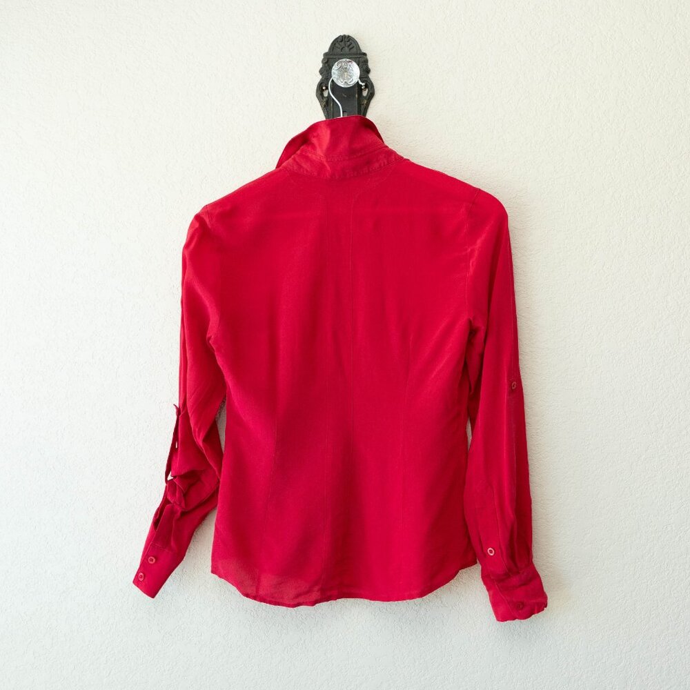 Bebe 100% Silk Red Button Up Blouse Roll Tab Sleeve Luxe Shirt Women XS - Picture 9 of 14